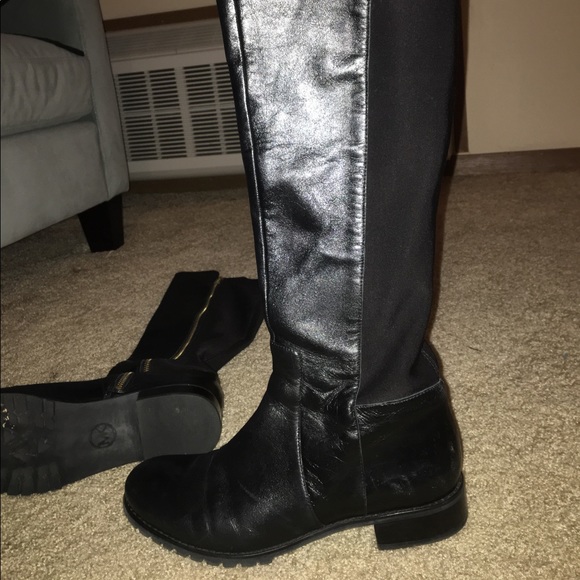 Size 10 Michael Kors knee high boots. - Picture 2 of 5